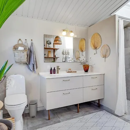 Feriehus Stunning In With Wifi And 3 Bedrooms 2 *